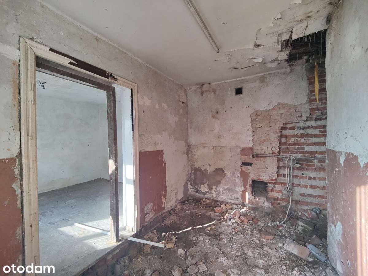 Na sprzedaż budynki do remontu w podwórzu kamienicy-6