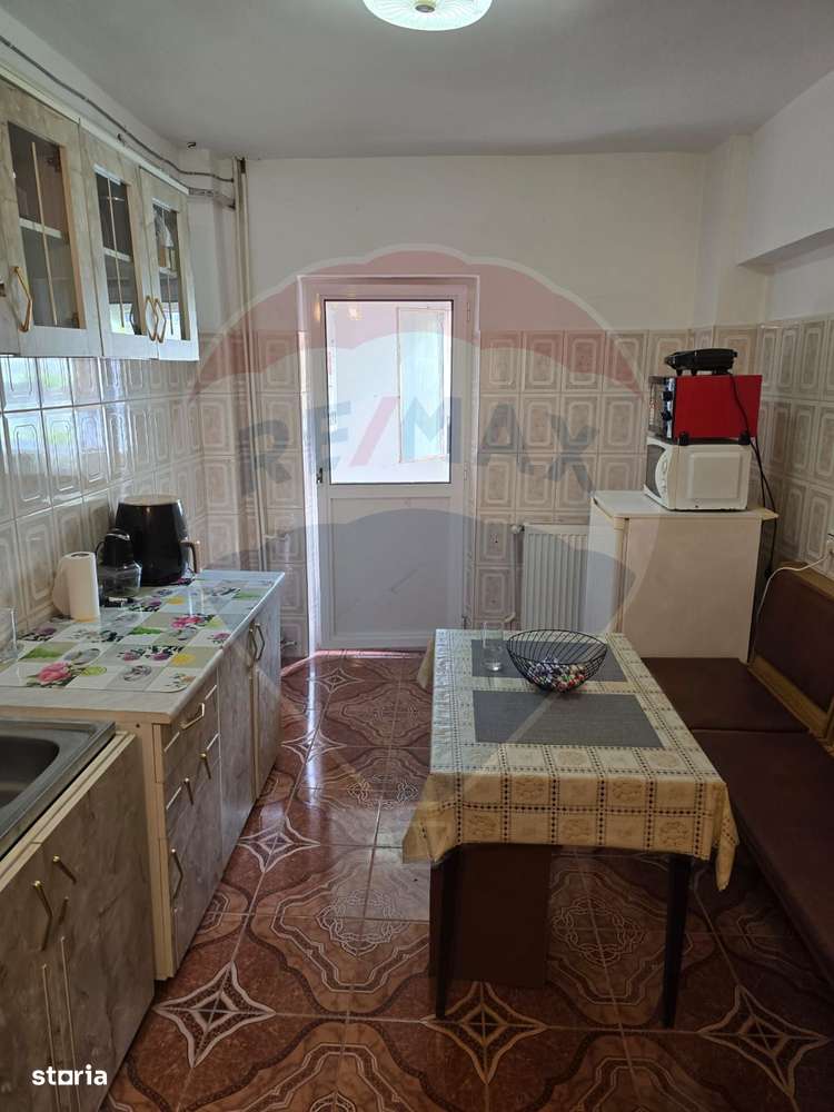 Apartament cu 3 camere de vânzare în zona Central - Imagine principală: 5/7