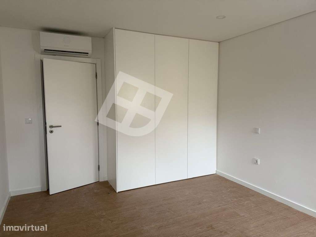 Apartamento T2 com terraço - Esgueira-16