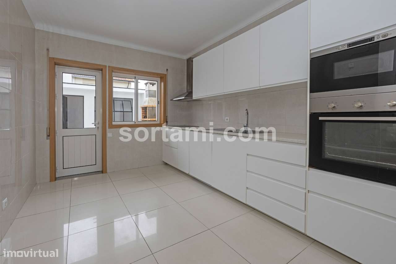 Moradia Isolada T4+1 Venda em Moreira,Maia - Grande imagem: 5/47