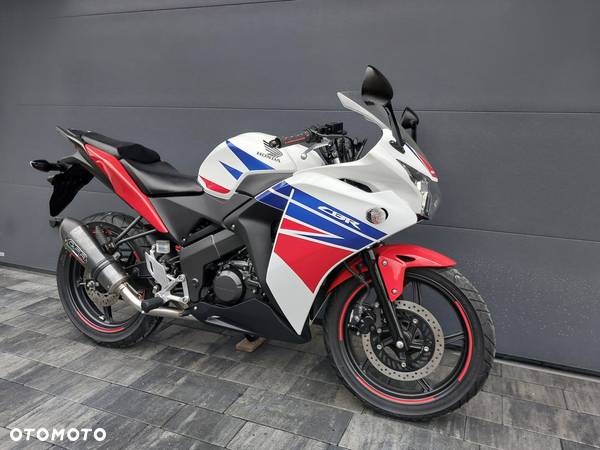 Honda CBR - 9