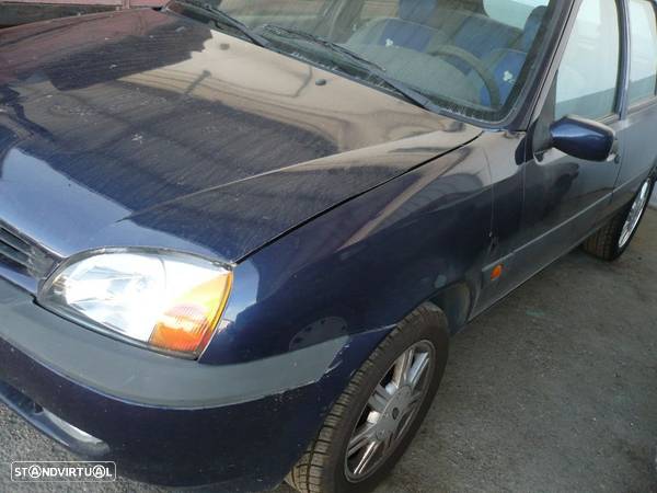 Ford fiesta 1.25 5 portas ( 2001 )- Pecas de mecanica e chapa - 1