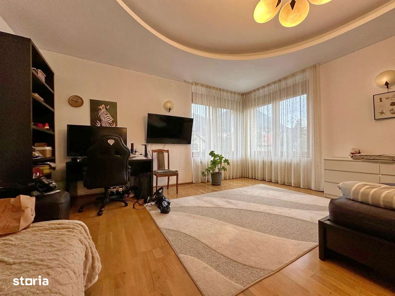 Apartament cu 4 camere de vânzare – Centrul Civic, Brașov - Imagine principală: 3/19