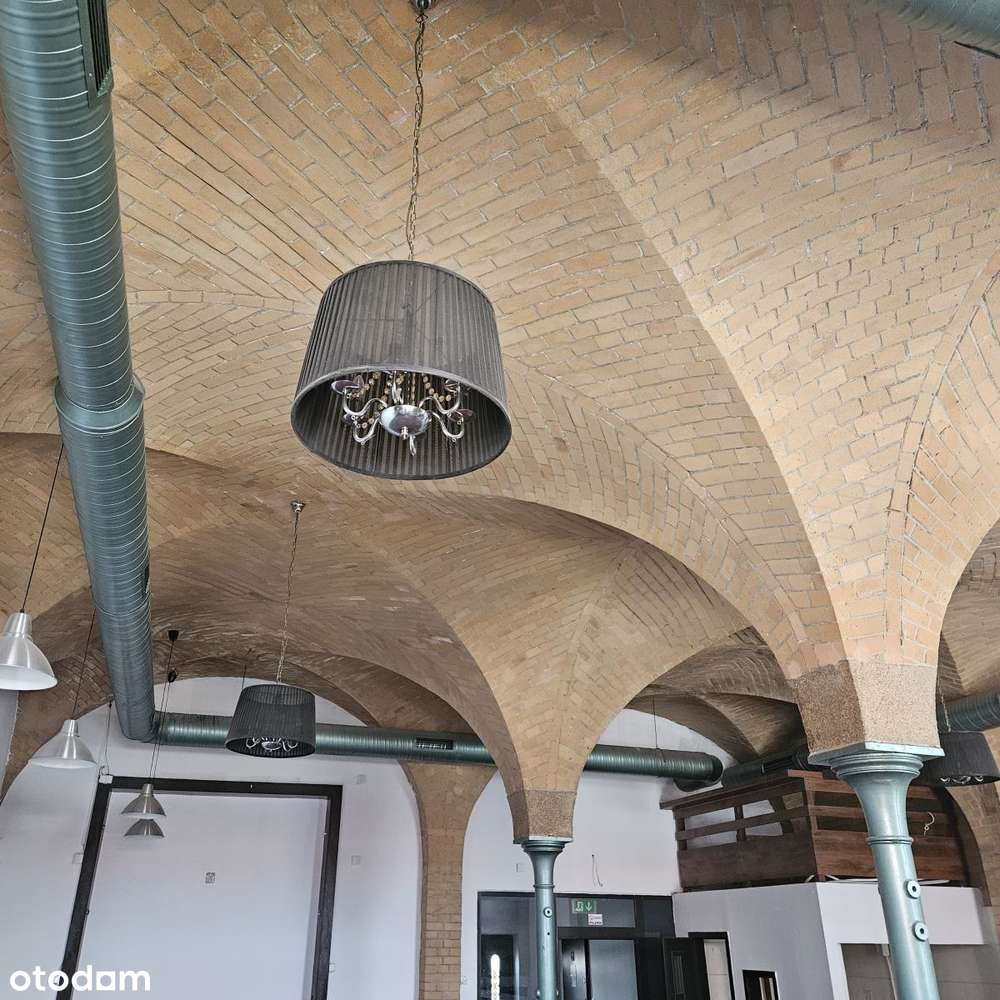 Kamienica w centrum miasta-12