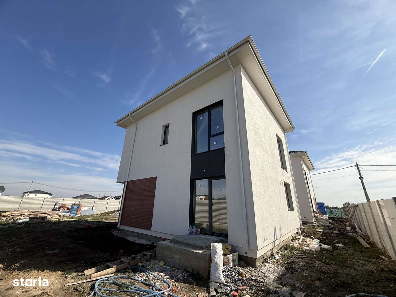 Casa Vila P+1+M Bragadiru Sos Alexandriei Celofibrei TVA inclus - Imagine principală: 4/10