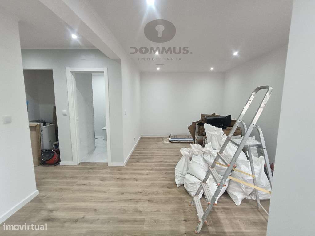 Apartamento T3 na Damaia totalmente Remodelado - Grande imagem: 5/27