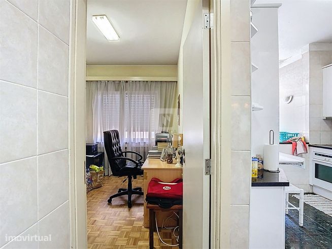 Apartamento T4 com Varandas - Casa da Música, Porto-15