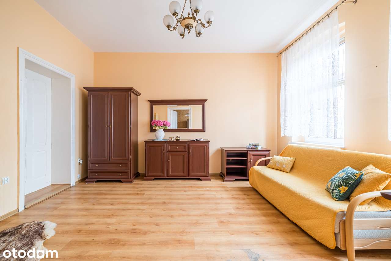 Dwustronne mieszkanie w kamienicy / 2 pokoje / 60 mkw / piwnica-7
