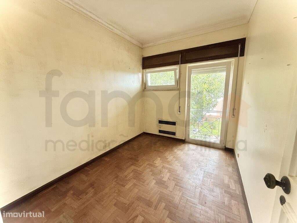 APARTAMENTO T4 EM OEIRAS-32