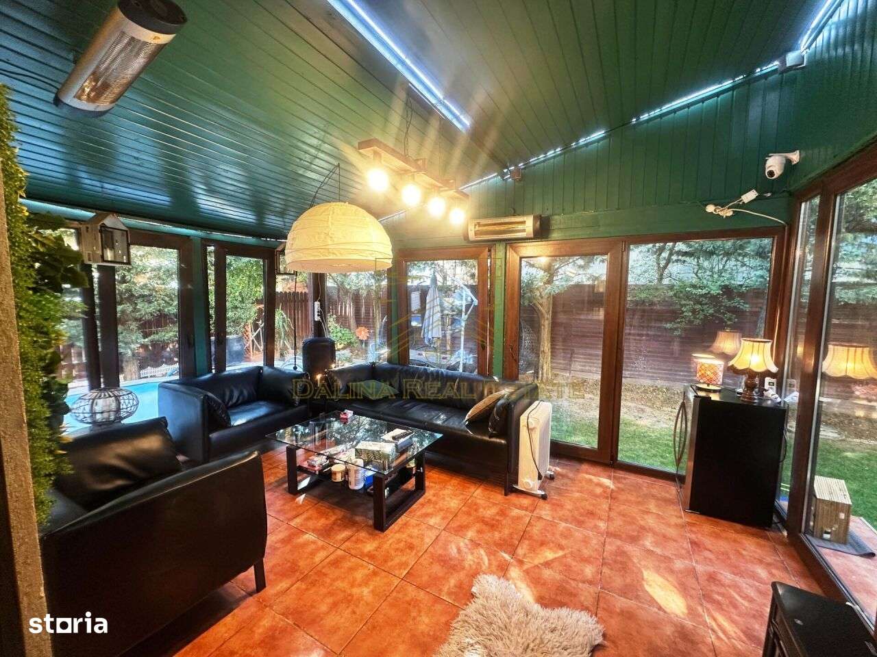 Vanzare - Vila cu piscina si finisaje premium - Otopeni - Imagine principală: 4/20