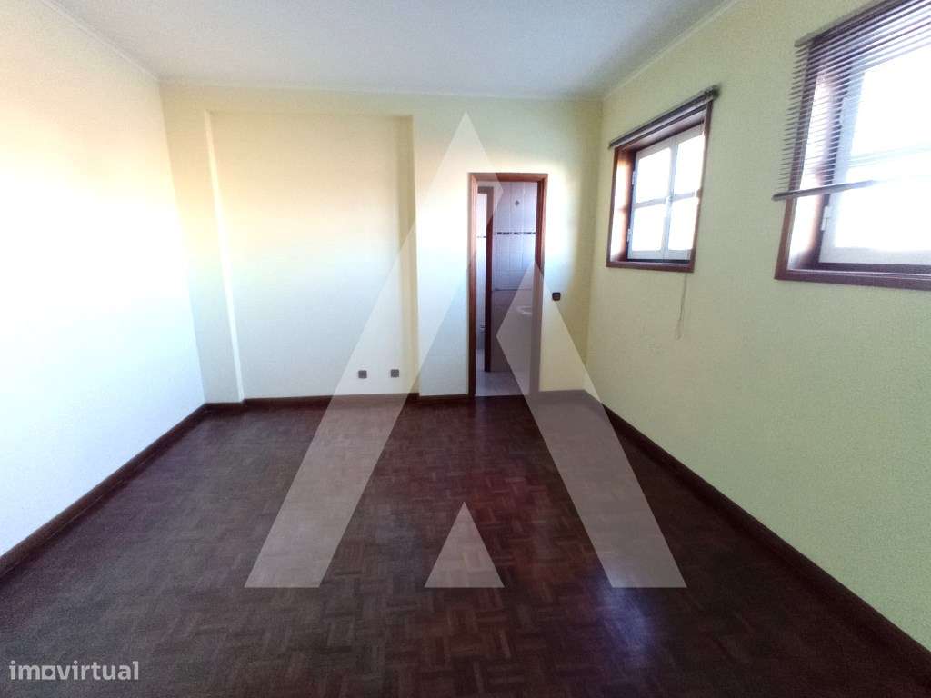 Escritório em Albergaria-a-Velha - Grande imagem: 5/18