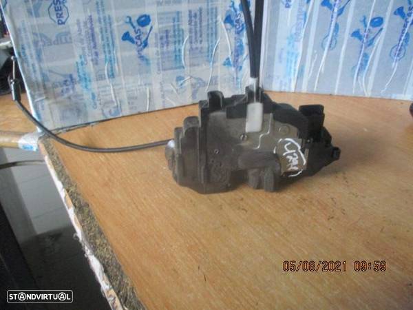 Fecho 300126E RENAULT CLIO 3 2006 Fe 4 Pinos - 3