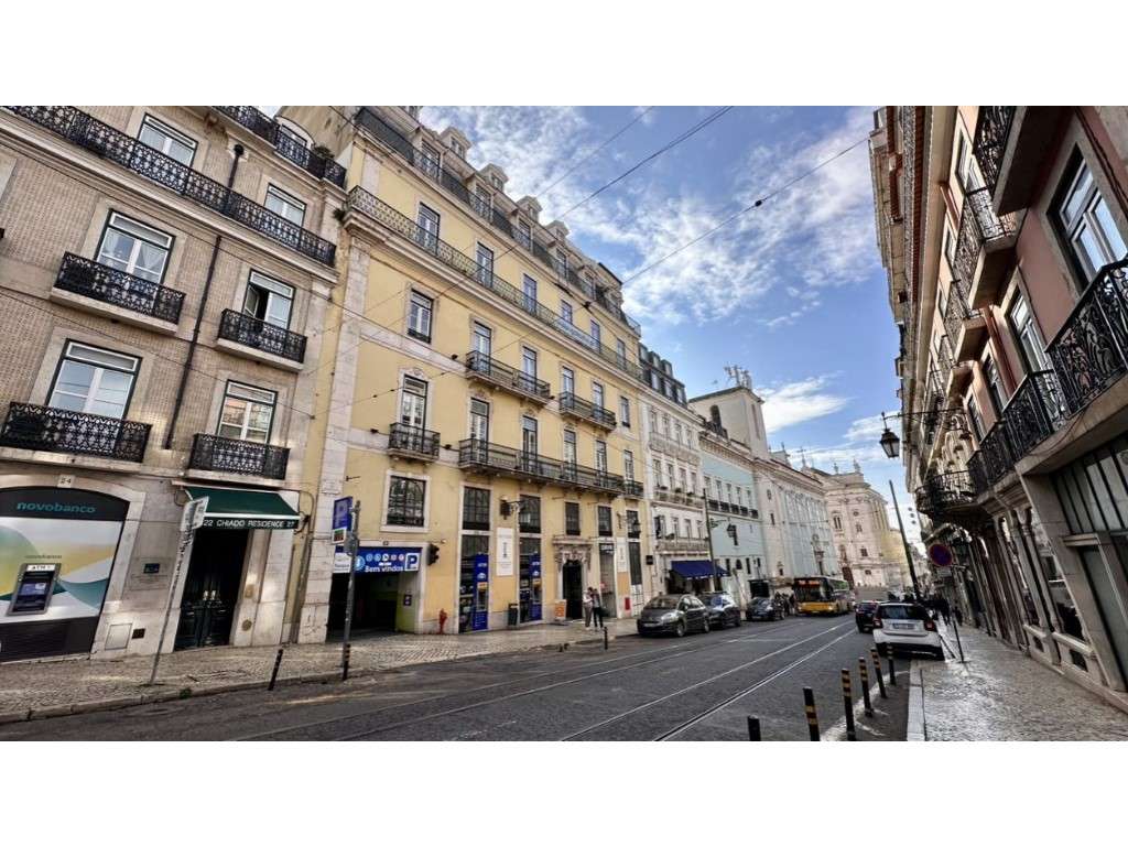 Escritório localizado no Edifício Espaço Chiado em Lisboa - Grande imagem: 3/17