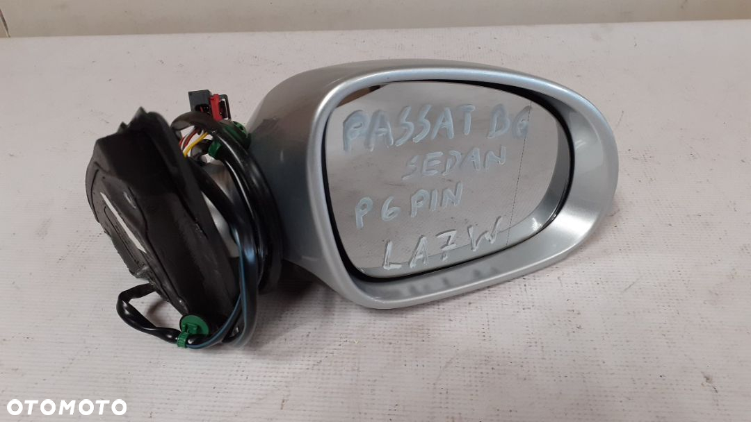 LUSTERKO ELEKTRYCZNE PRAWE PODSWIETLANE VOLKSWAGEN PASSAT B6 SEDAN 6 PIN LA7W - 2