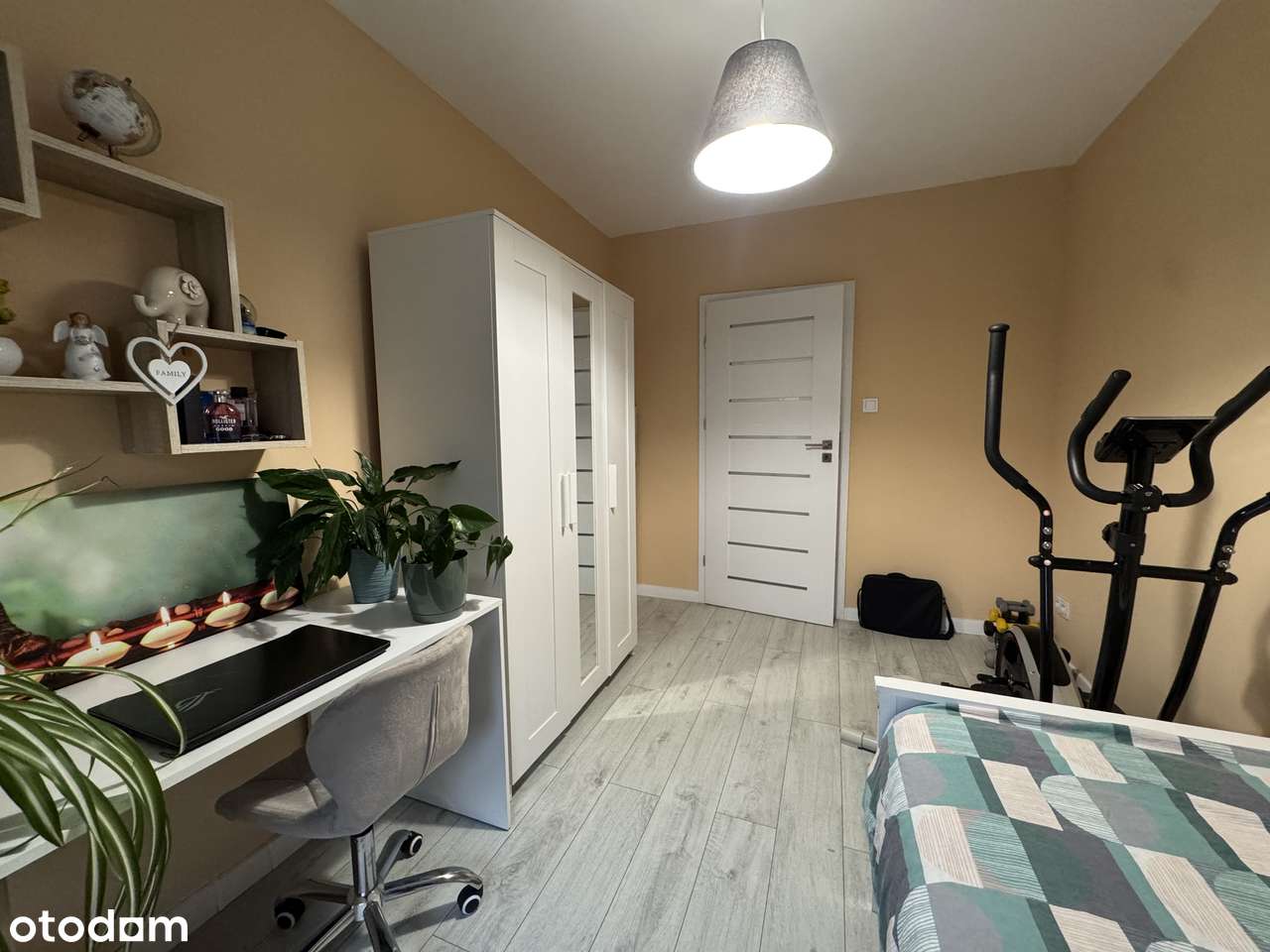 Mieszkanie w bardzo dobrej lokalizacji-8