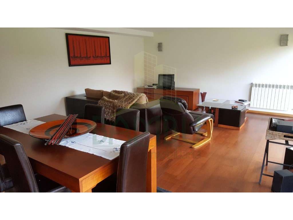 Moradia T3 com piscina interior para venda em Vila Nova de Cerveira. - Grande imagem: 2/21