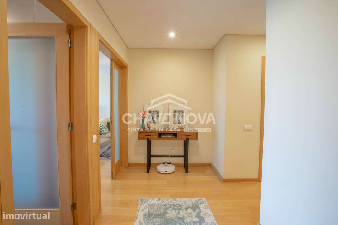 T3 em Matosinhos | Áreas Generosas, Garagem Box e Varanda Vista Mar-31