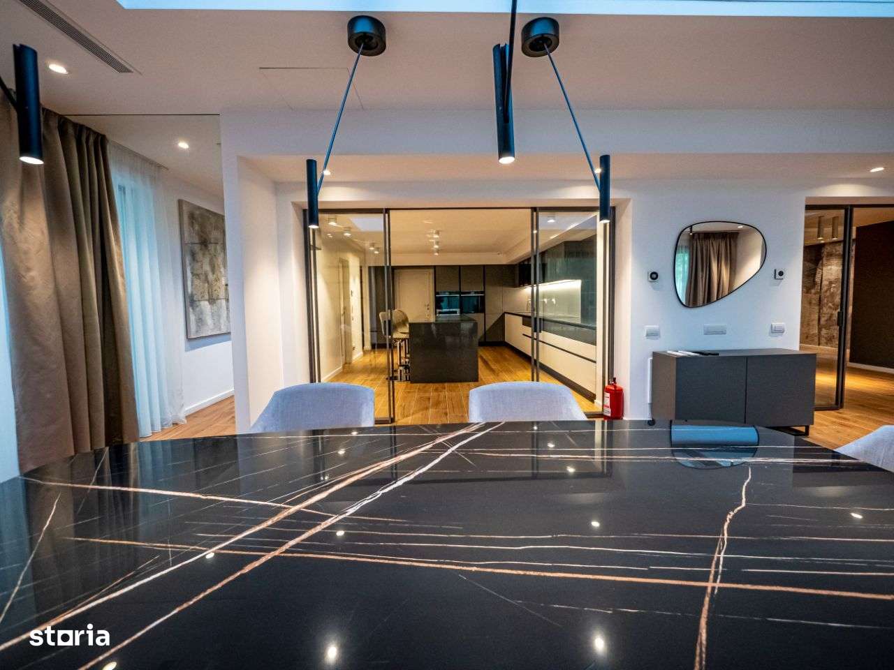 Vanzare - O proprietate magnifica cu gradina in Cartierul Francez-3