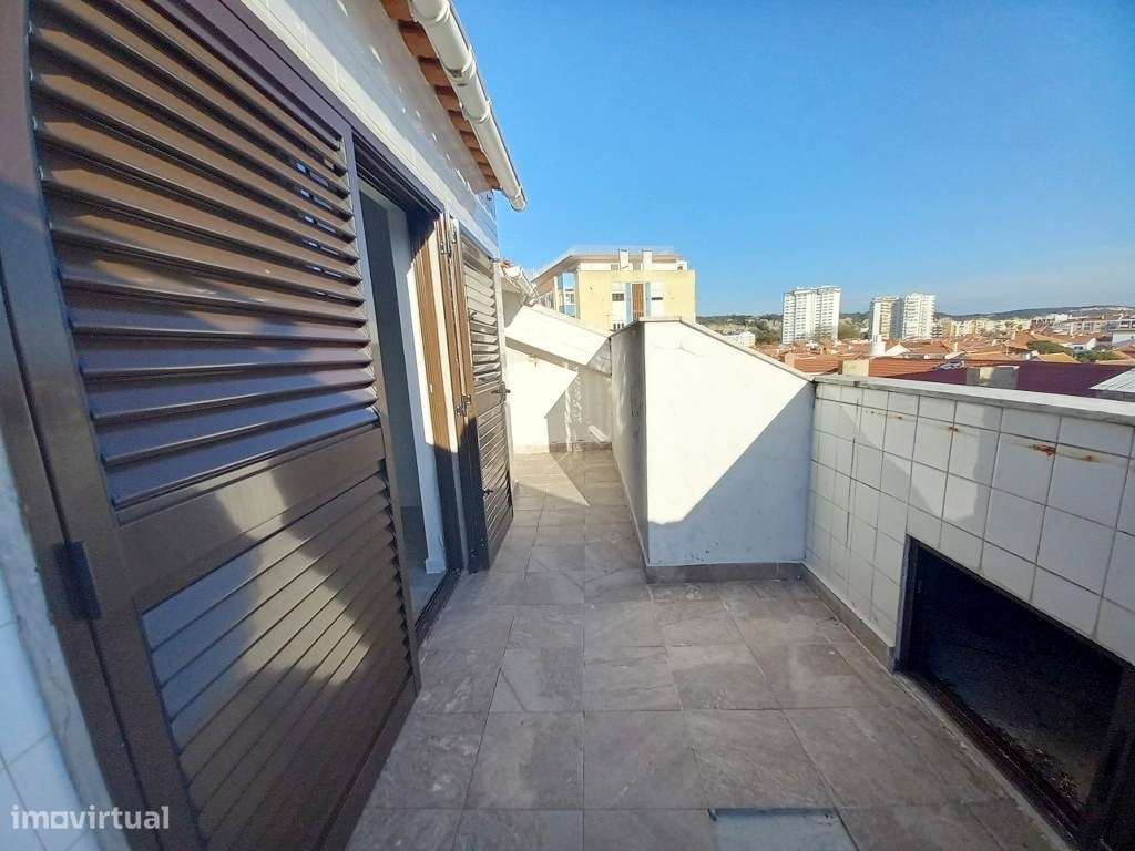 Apartamento T4 Venda em Costa da Caparica,Almada-31