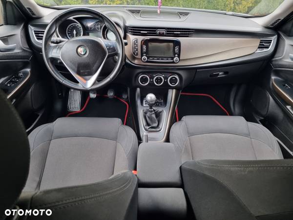 Alfa Romeo Giulietta 1.6 JTDM 16V Impression - 13