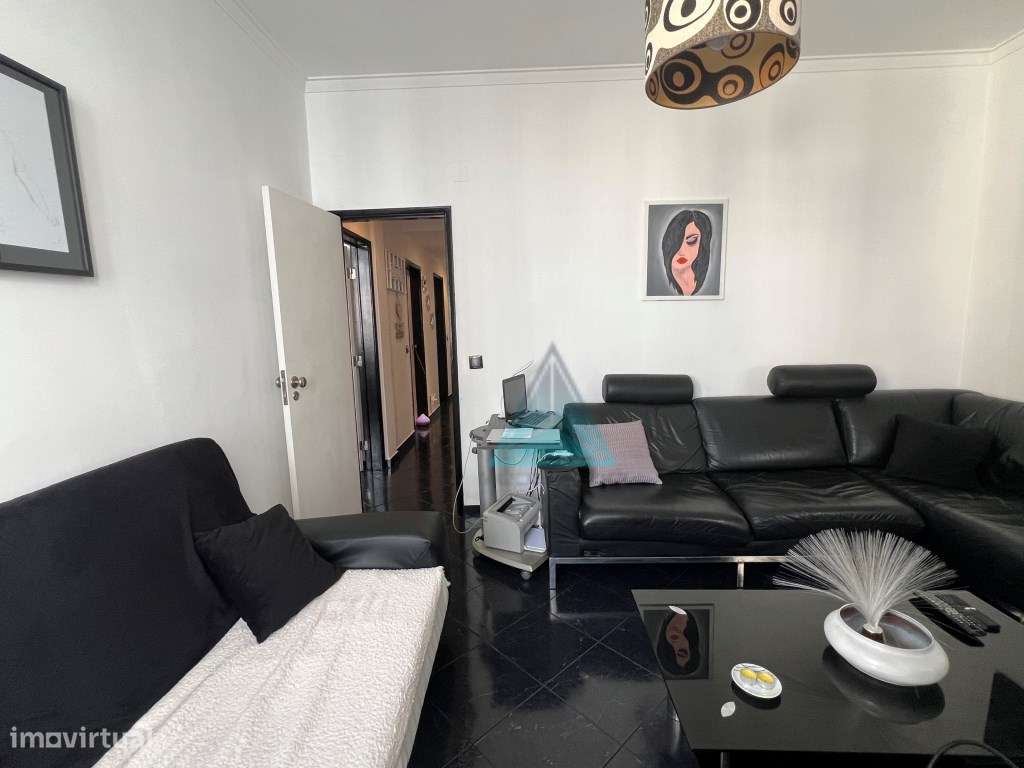 Apartamento T3 Paivas com melhoramentos 2º andar-8