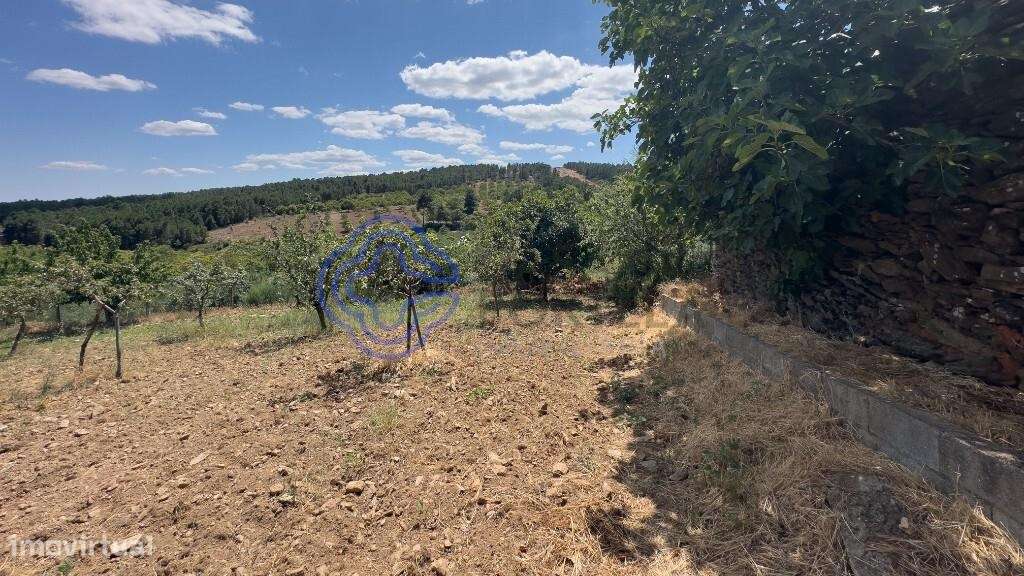 Quintinha T3 em Redondelo com 1338 m2 de terreno - Grande imagem: 4/36