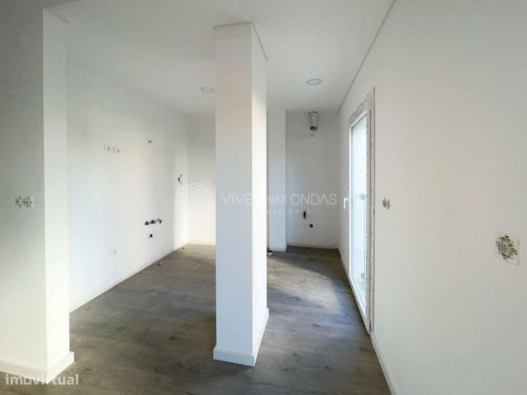 Apartamento T2 c/ terraço e arrecadação, em Santa Marta do Pinhal -... - Grande imagem: 5/26