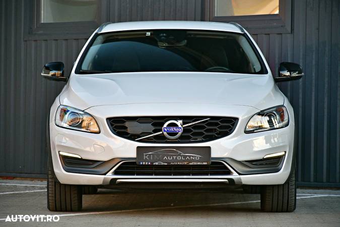 Volvo V60 Cross Country D4 AWD Geartronic Momentum - 3
