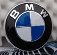 ZNACZEK oryginalny używany BMW E91 MASKA 82MM - 1