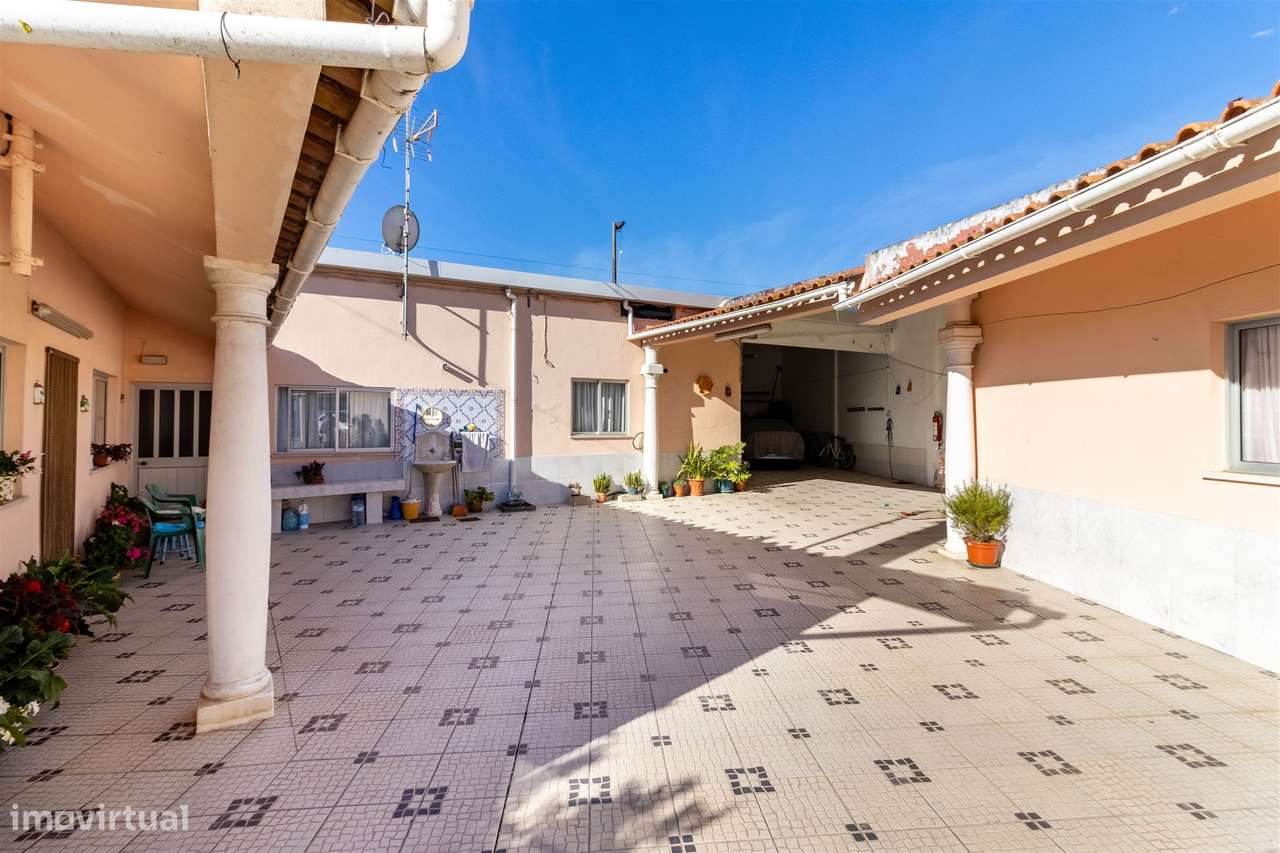 Moradia T5 em São Jorge, Porto de Mós - Grande imagem: 4/52