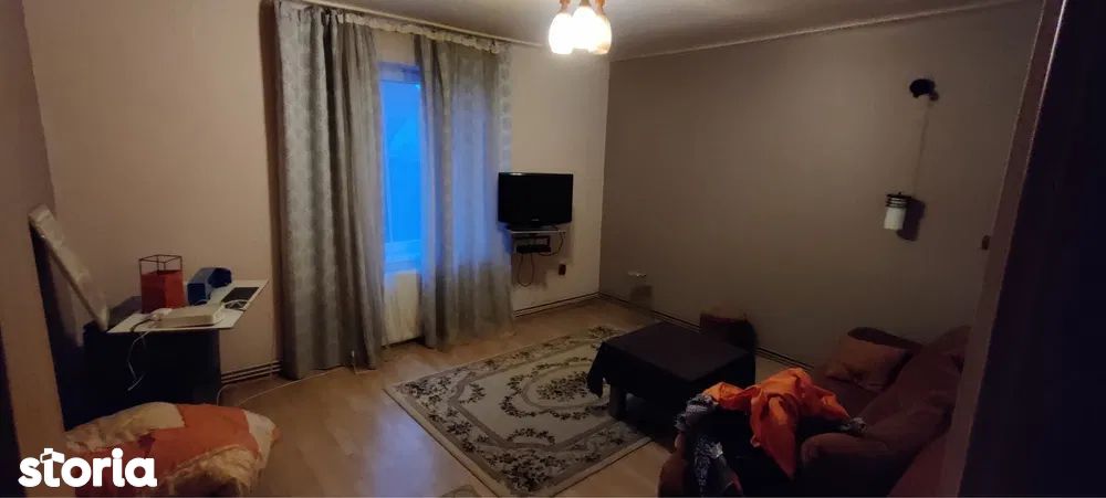 Apartament cu 2 camere in Andrei Muresanu