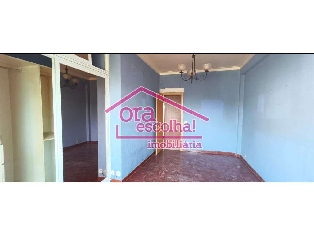 Apartamento T3, transformado em T4 Duplex com 90 m2 na Murtinheira,...-3
