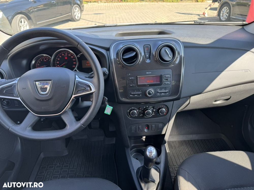 dacia sandero   1 5 blue dci laureate