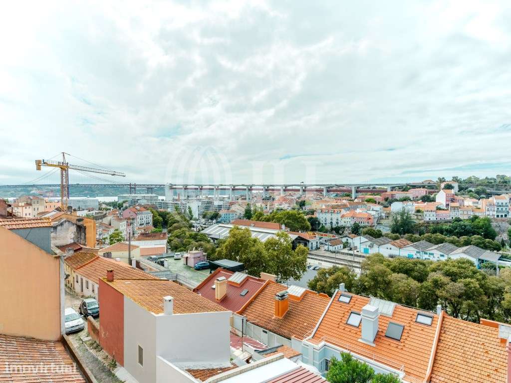 Prédio com projeto aprovado, na Estrela, Lisboa - Grande imagem: 2/13