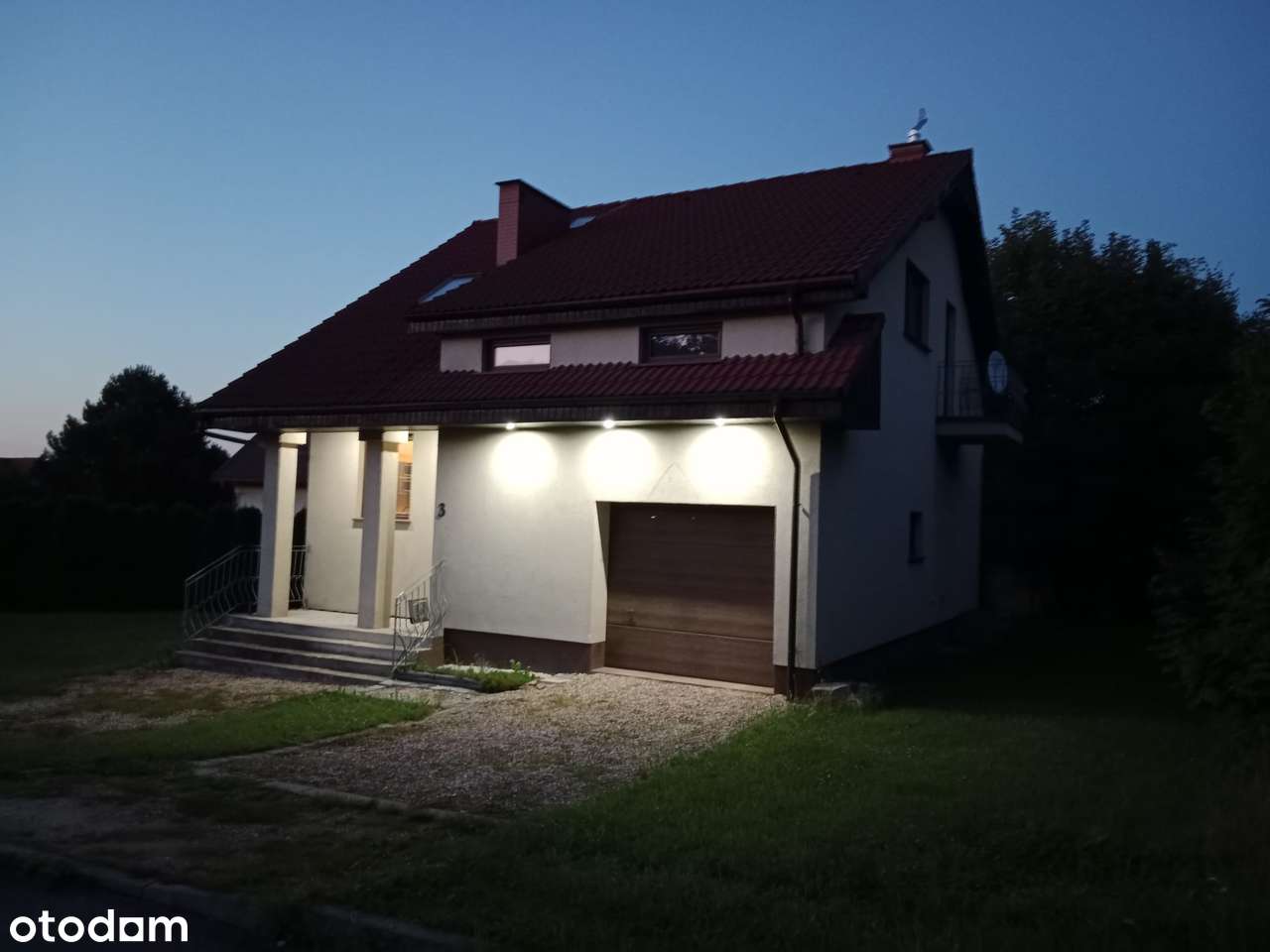 Obniżka Ceny! Dom z Widokiem na Ślężę – Nie Przegap!-18