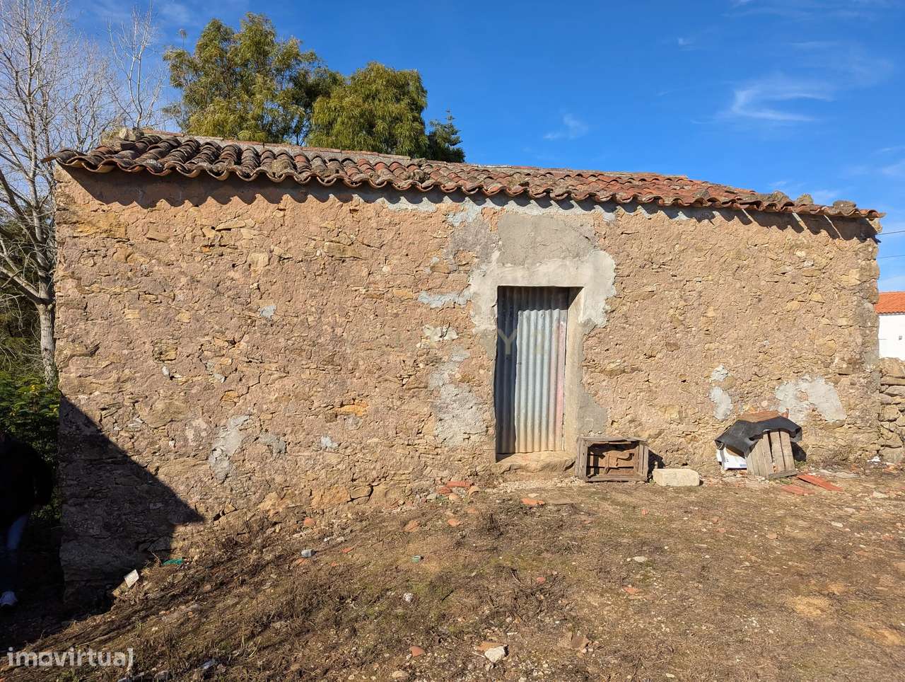 Arrecadação com terreno para construção - Grande imagem: 4/8