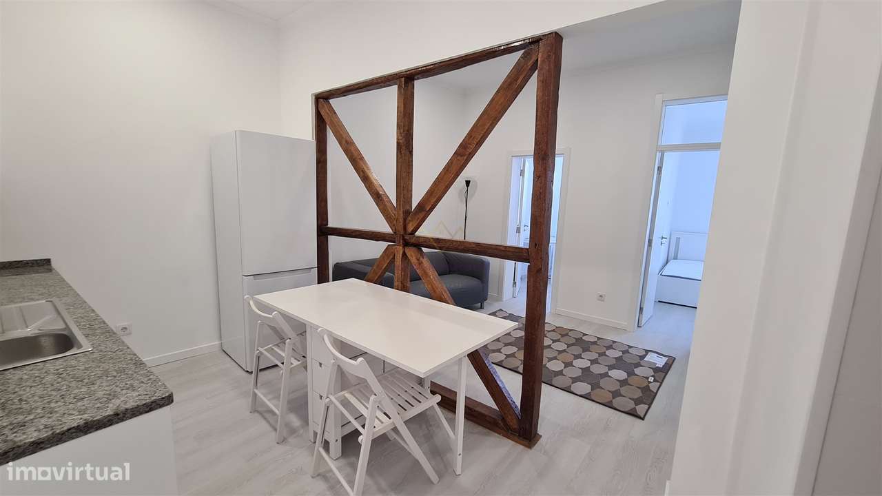 Edifício de rendimento na Penha de França - Grande imagem: 4/55