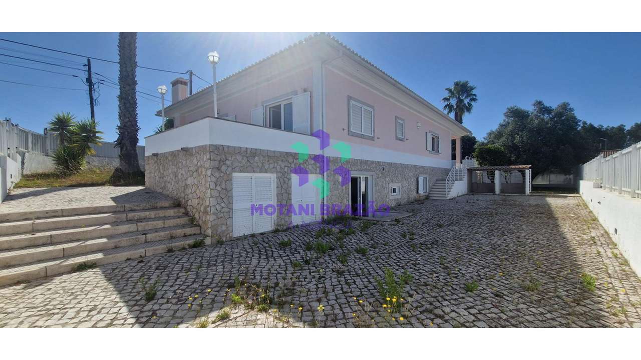 Magnífica Moradia Sesimbra c/Piscina-23