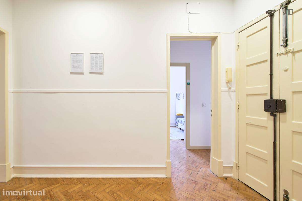 Quarto - localizado em Alameda Lisbon - Grande imagem: 2/10