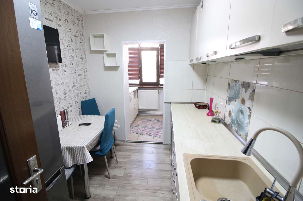 Ap. 3dec. Micro 17, etaj 3, renovat, mobilat si utilat-5