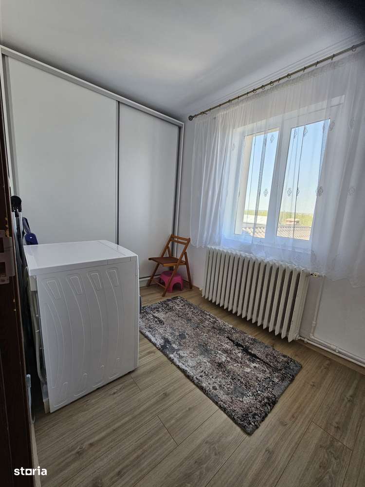 De vanzare casa situata in Ipotesti-5