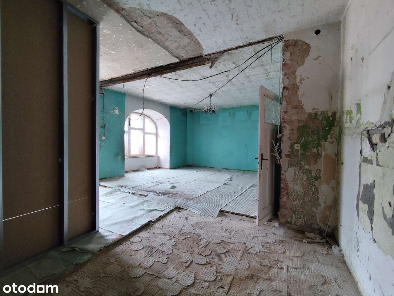 Do remontu 67,60 m2, 2 pokoje, 3 piętro - BYTOM ul. Dworcowa 10 - Pełny obrazek: 4/9