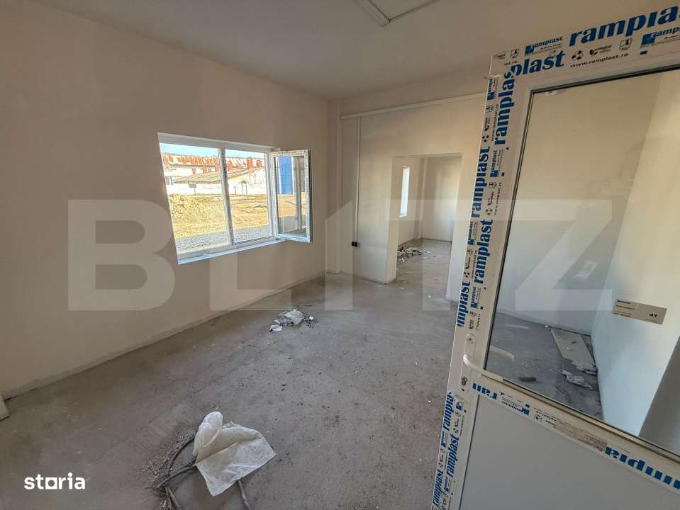 Hala 700 mp + Spatiu Comercial si Birouri, Curte 5000 mp, zona Manesti - Imagine principală: 4/11