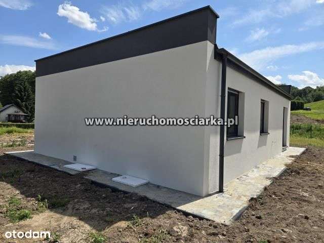 Nowoczesny dom w stanie deweloperskim Połomia-6