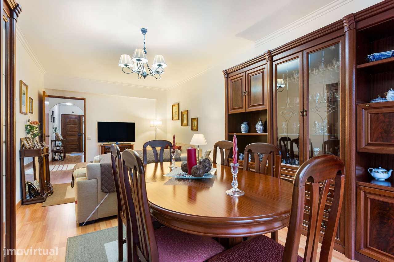 T2 com terraço em Rio de Mouro-Sintra-8