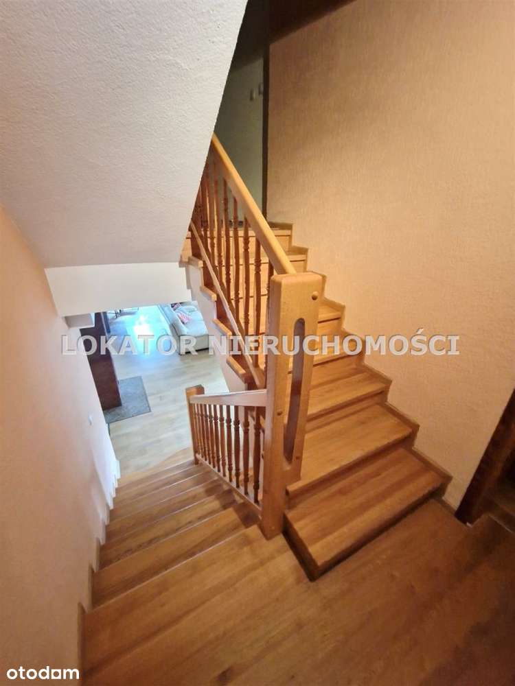 Solidny dom na zacisznym osiedlu w Pile-8