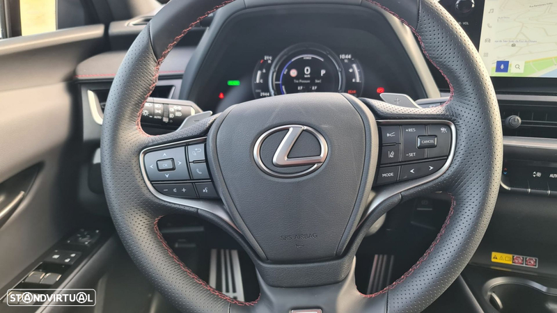 Lexus UX 250h F Sport - 12