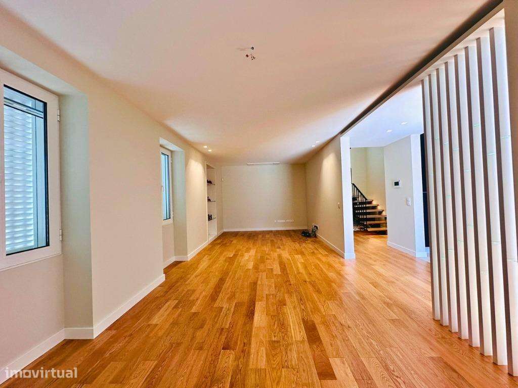 Moradia T3 Moderna com 3 Suítes no Centro do Funchal – Zona do Til-4