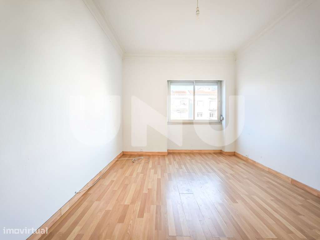 T2 com potencial total de remodelação, em Benfica-4