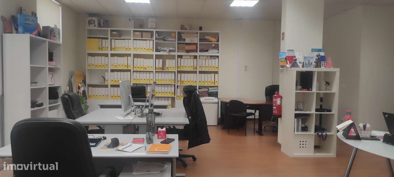 Simpático Escritório  na Quinta do Lambert ,  Lisboa - Grande imagem: 4/12